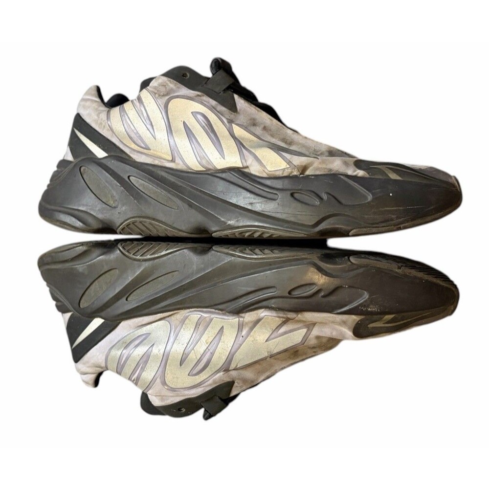 Adidas Yeezy Boost 700 MNVN Metallic *SIZE UNKNOWN* No Insoles 7-8.5us